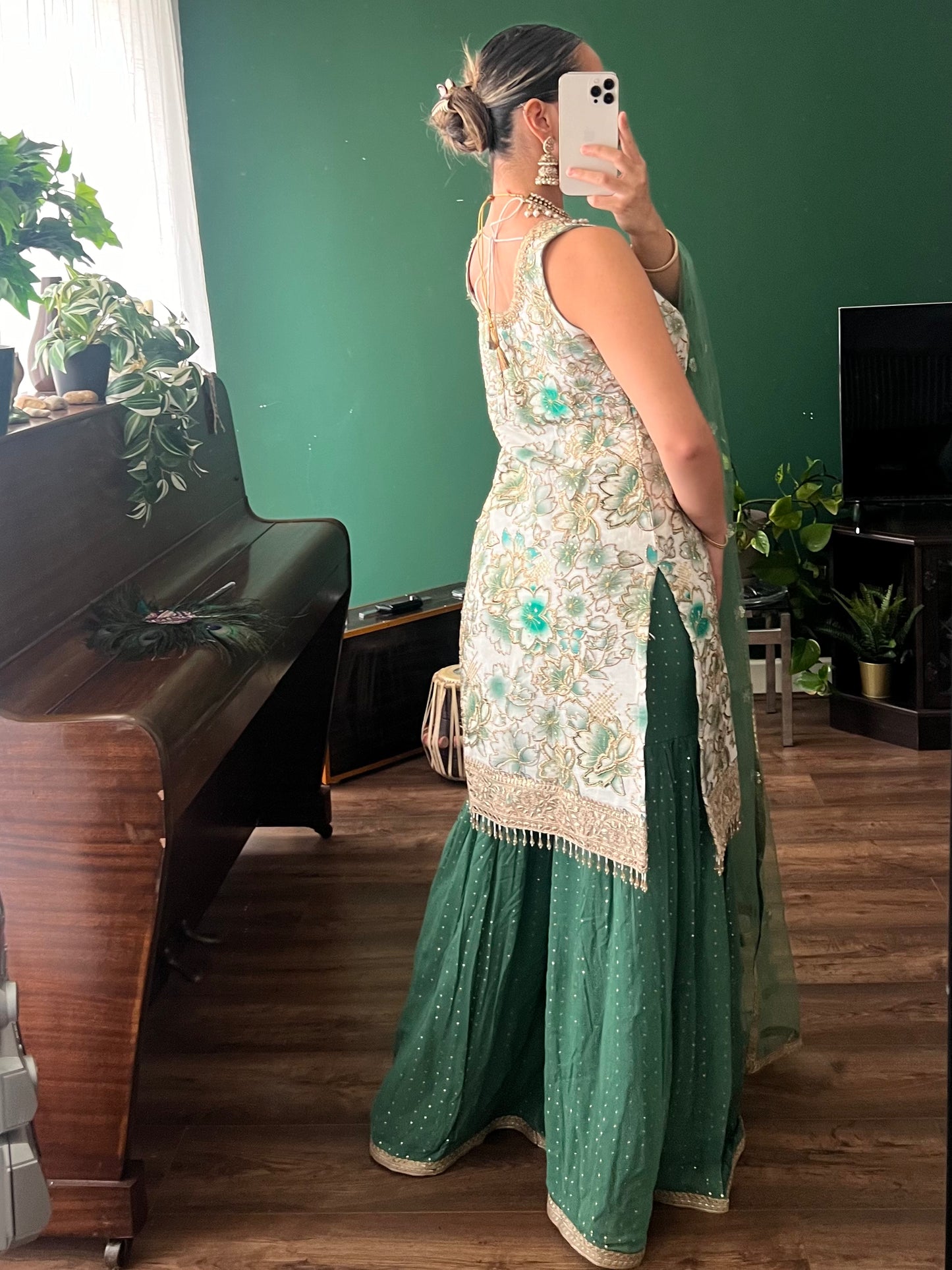 Gul-E-Zevar