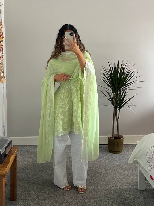 Flowergirl Kunaaz 2.0