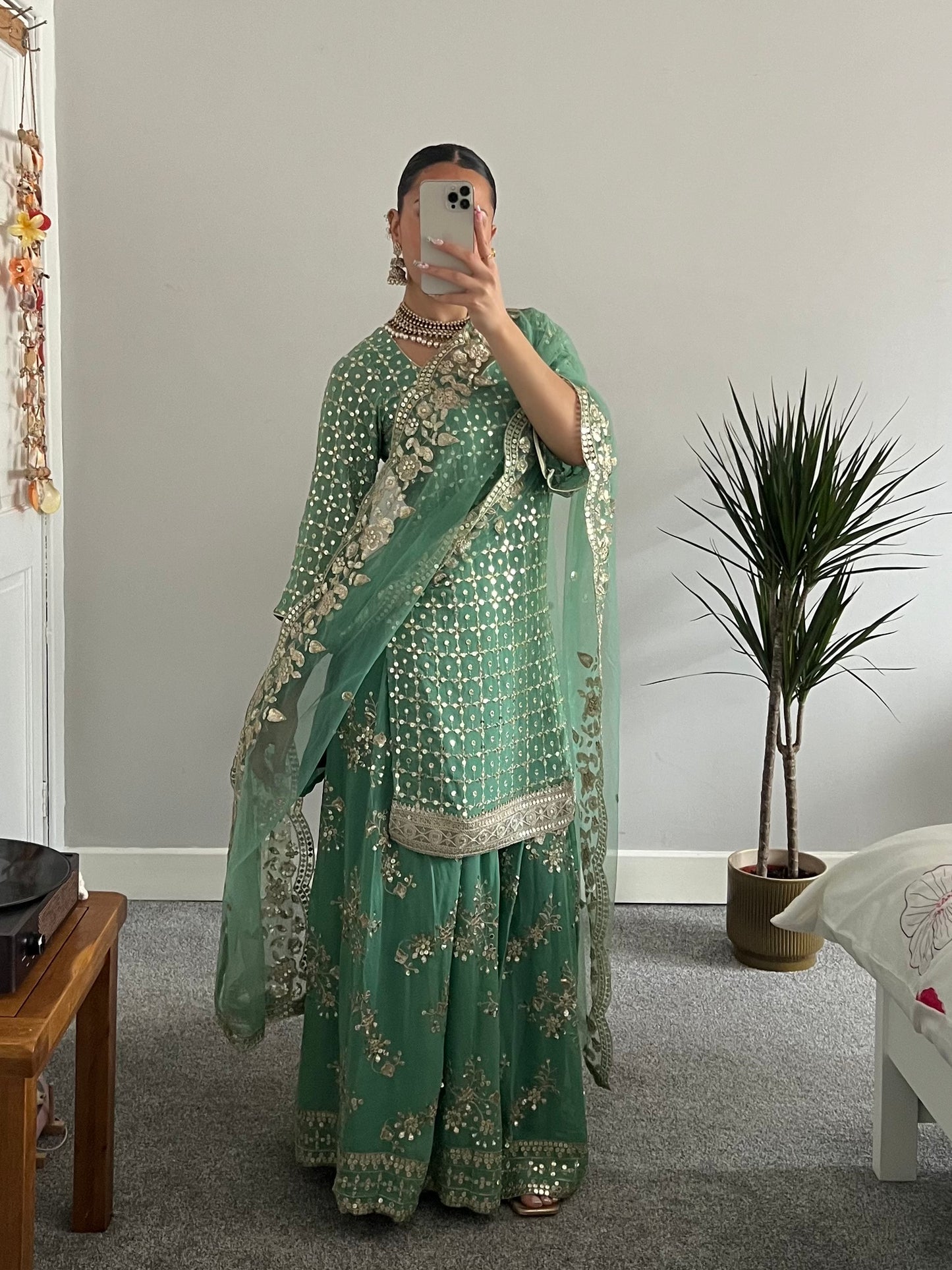 The Desi Girl set