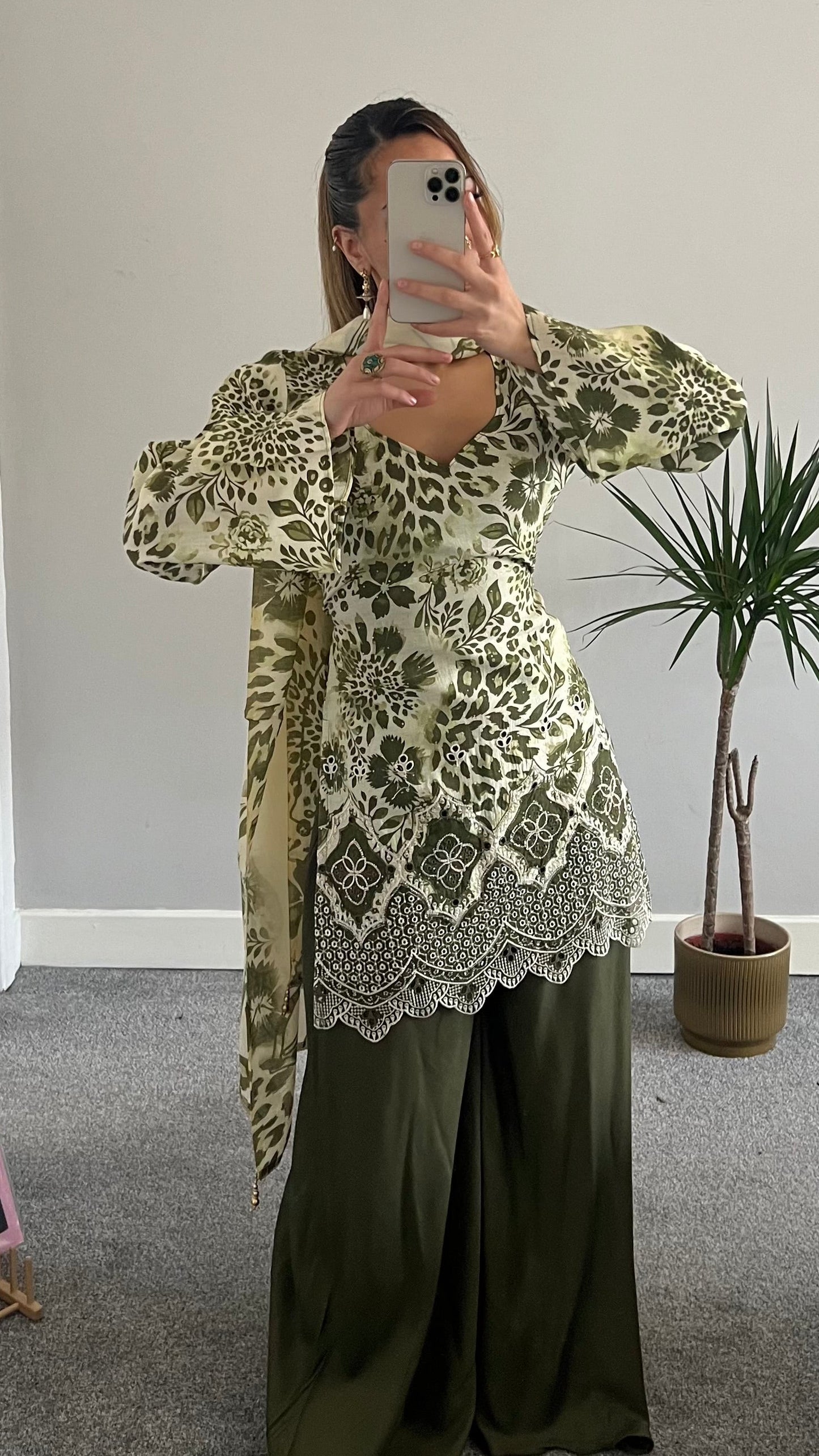 The Junglee set
