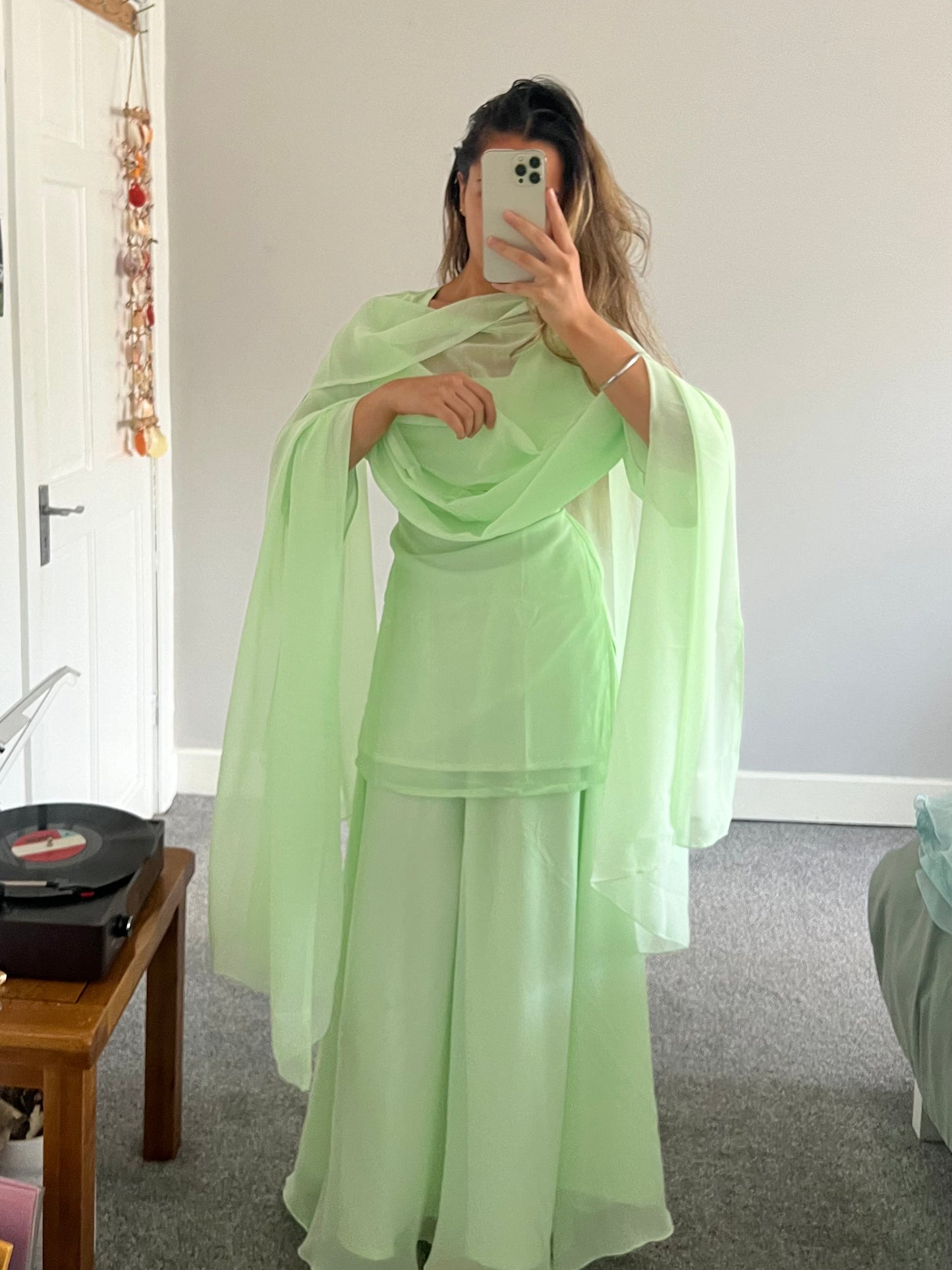 The 2000s Shaava Set